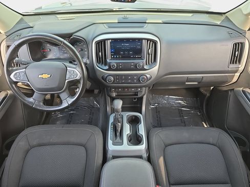Used 2022 Chevrolet Colorado LT w/ Safety Package RWD image 10