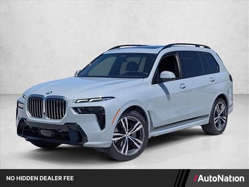 Used 2023 BMW X7 xDrive40i w/ M Sport Package AWD/4WD image 1