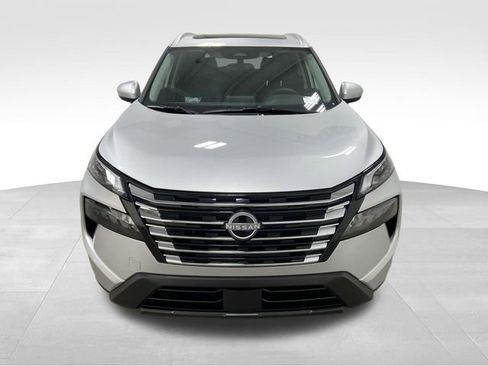 New 2025 Nissan Rogue SV w/ SV Premium Package FWD image 9