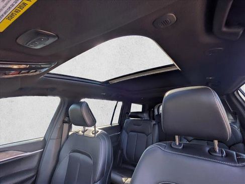 New 2025 Jeep Grand Cherokee L Limited image 17