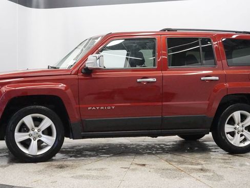 Used 2012 Jeep Patriot Latitude image 2