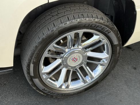 Used 2012 Cadillac Escalade Platinum image 11