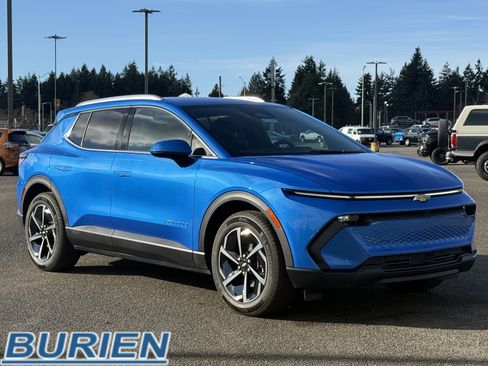 New 2026 Chevrolet Equinox EV LT image 7