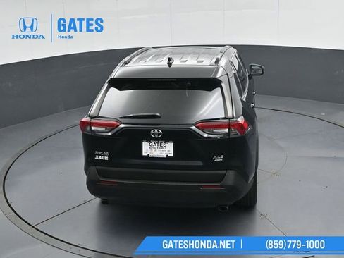 Used 2019 Toyota RAV4 XLE Premium w/ Cold Weather Package AWD/4WD image 44