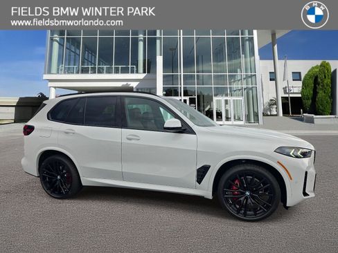 New 2026 BMW X5 xDrive40i w/ M Sport Package AWD/4WD image 1