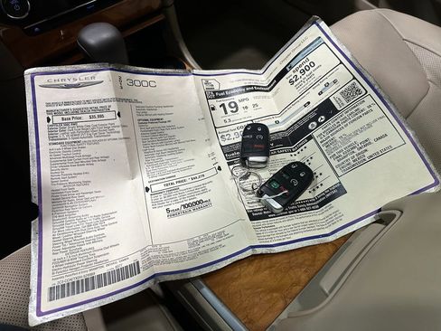 Used 2013 Chrysler 300 C w/ Light Group image 44