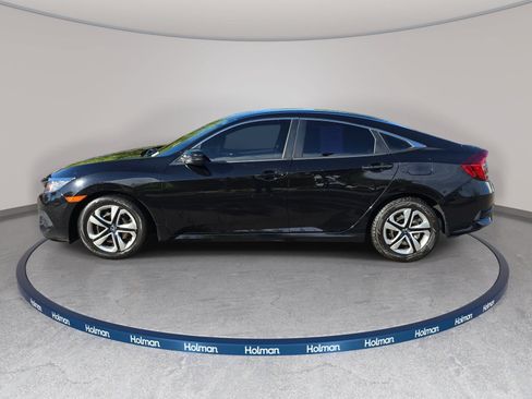 Used 2018 Honda Civic LX image 9