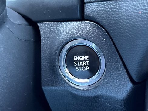 Used 2024 Toyota RAV4 XLE FWD image 24