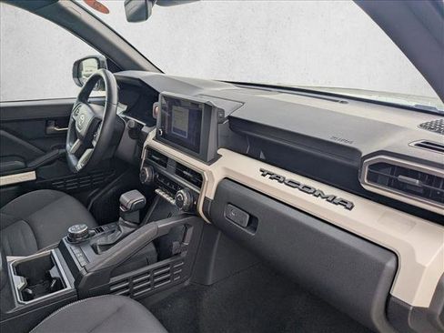 Used 2024 Toyota Tacoma TRD Off-Road image 20