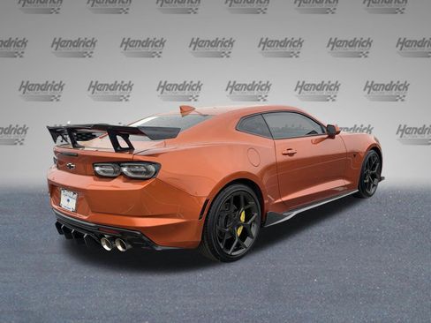 Used 2023 Chevrolet Camaro LT w/ RS Package image 10