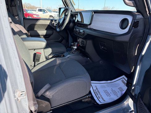 Used 2024 Jeep Wrangler Sport S w/ Convenience Group image 10