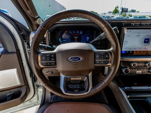 Used 2023 Ford F250 King Ranch w/ Chrome Package image 19