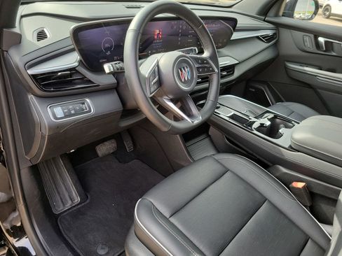 Certified 2025 Buick Enclave Sport Touring image 10