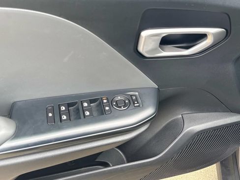 Used 2025 Kia K4 FWD image 25