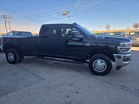New 2026 RAM 3500 Tradesman image 13