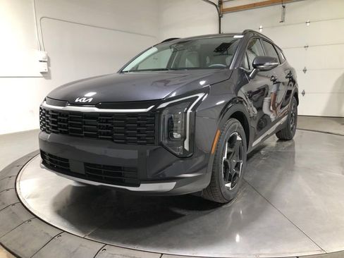 New 2026 Kia Sportage EX w/ EX Panorama Roof Package FWD image 3