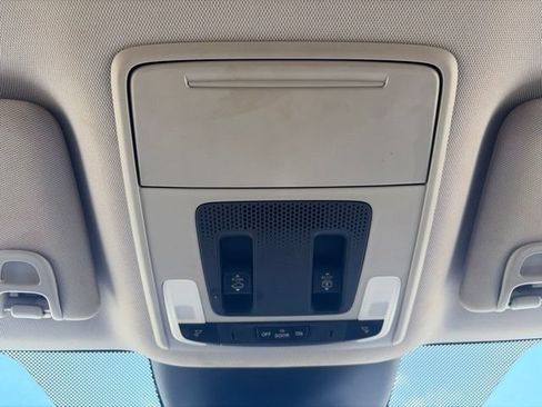 Used 2023 Honda Pilot Touring image 25