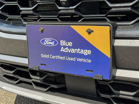 Certified 2023 Ford Escape ST-Line Select w/ Tech Pack #2 AWD/4WD image 9