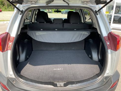Used 2014 Toyota RAV4 XLE AWD/4WD image 31