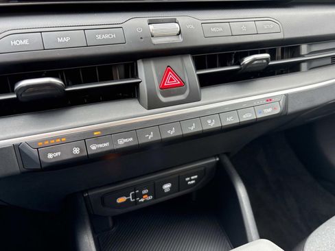 New 2025 Kia K4 LX image 27