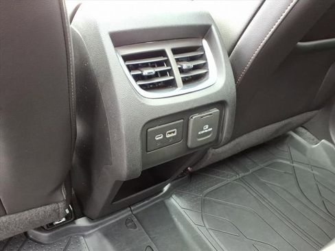 Used 2019 Chevrolet Blazer Premier w/ Sun and Wheels Package image 32