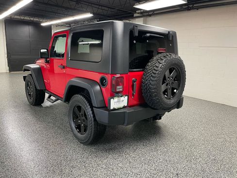 Used 2007 Jeep Wrangler Rubicon w/ Dual Top Group AWD/4WD image 7
