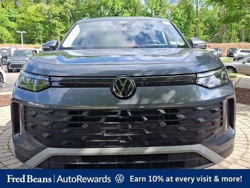 Used 2026 Volkswagen Tiguan S AWD/4WD image 2