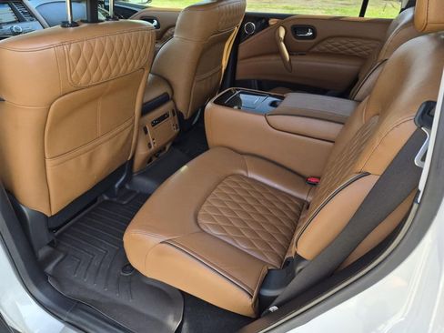 Used 2019 INFINITI QX80 Luxe w/ Proactive Package image 16