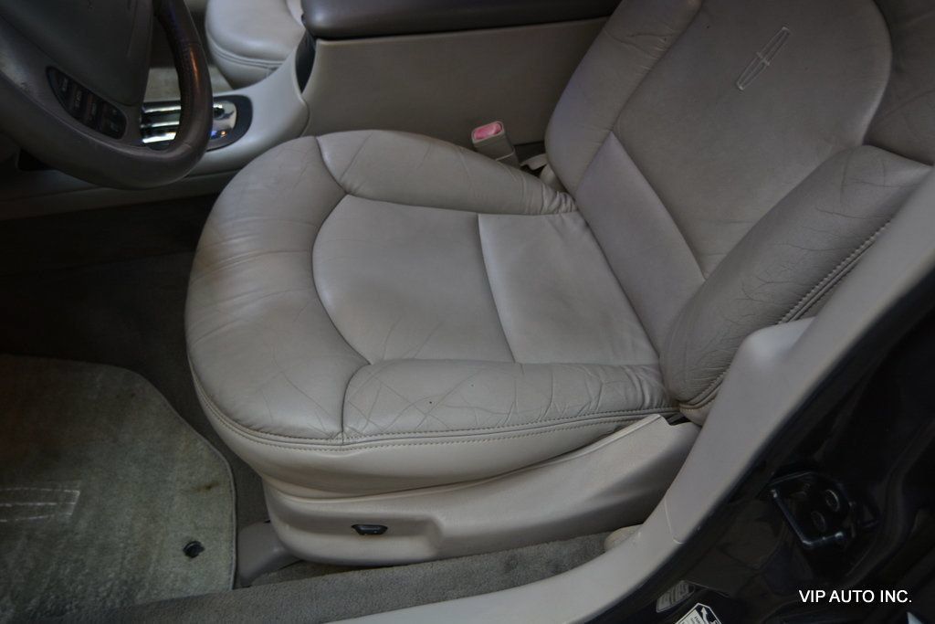 Used 1998 Lincoln Continental FWD image 17