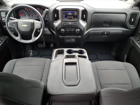 Used 2020 Chevrolet Silverado 1500 Custom w/ Custom Value Package RWD image 18