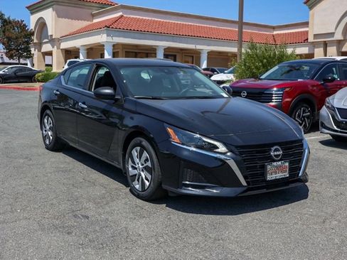 New 2025 Nissan Altima 2.5 S image 2