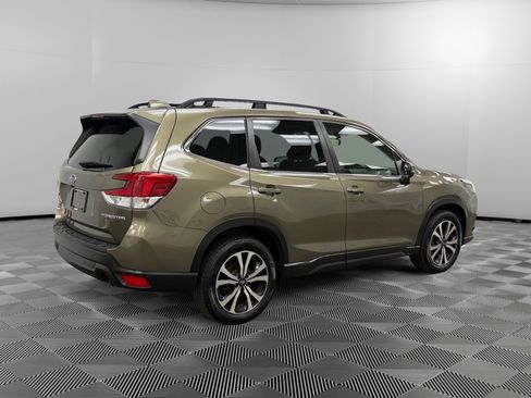 Used 2023 Subaru Forester Limited image 5