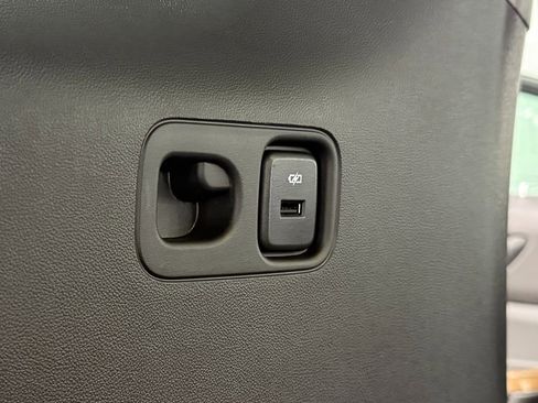 Used 2019 GMC Acadia SLE w/ Driver Alert Package I AWD/4WD image 28