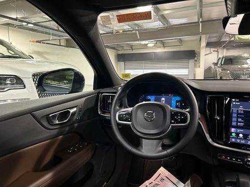Certified 2025 Volvo V60 B5 Cross Country Plus AWD/4WD image 24