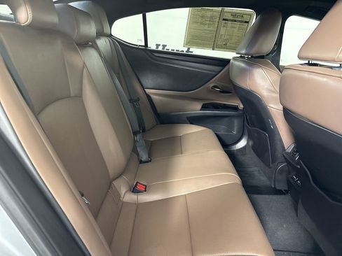 Used 2023 Lexus ES 350 w/ Premium Package image 27