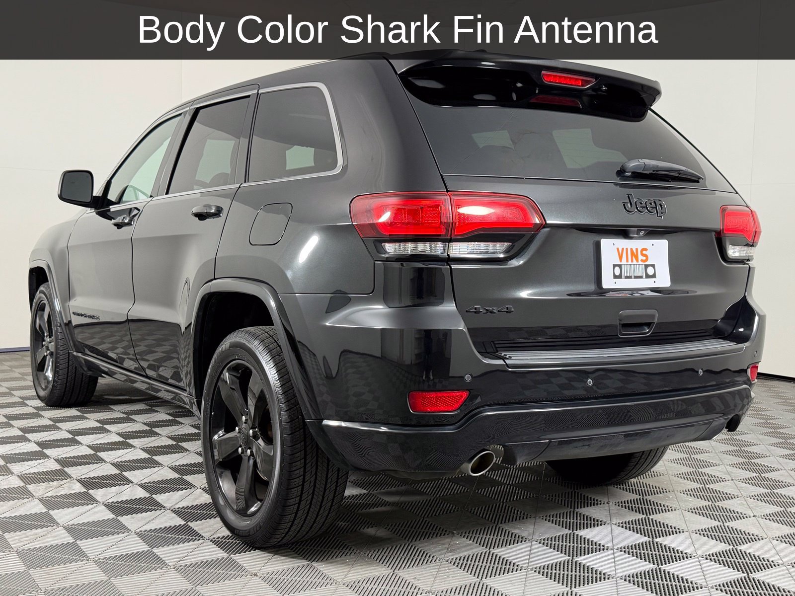 Used 2015 Jeep Grand Cherokee Altitude AWD/4WD image 6