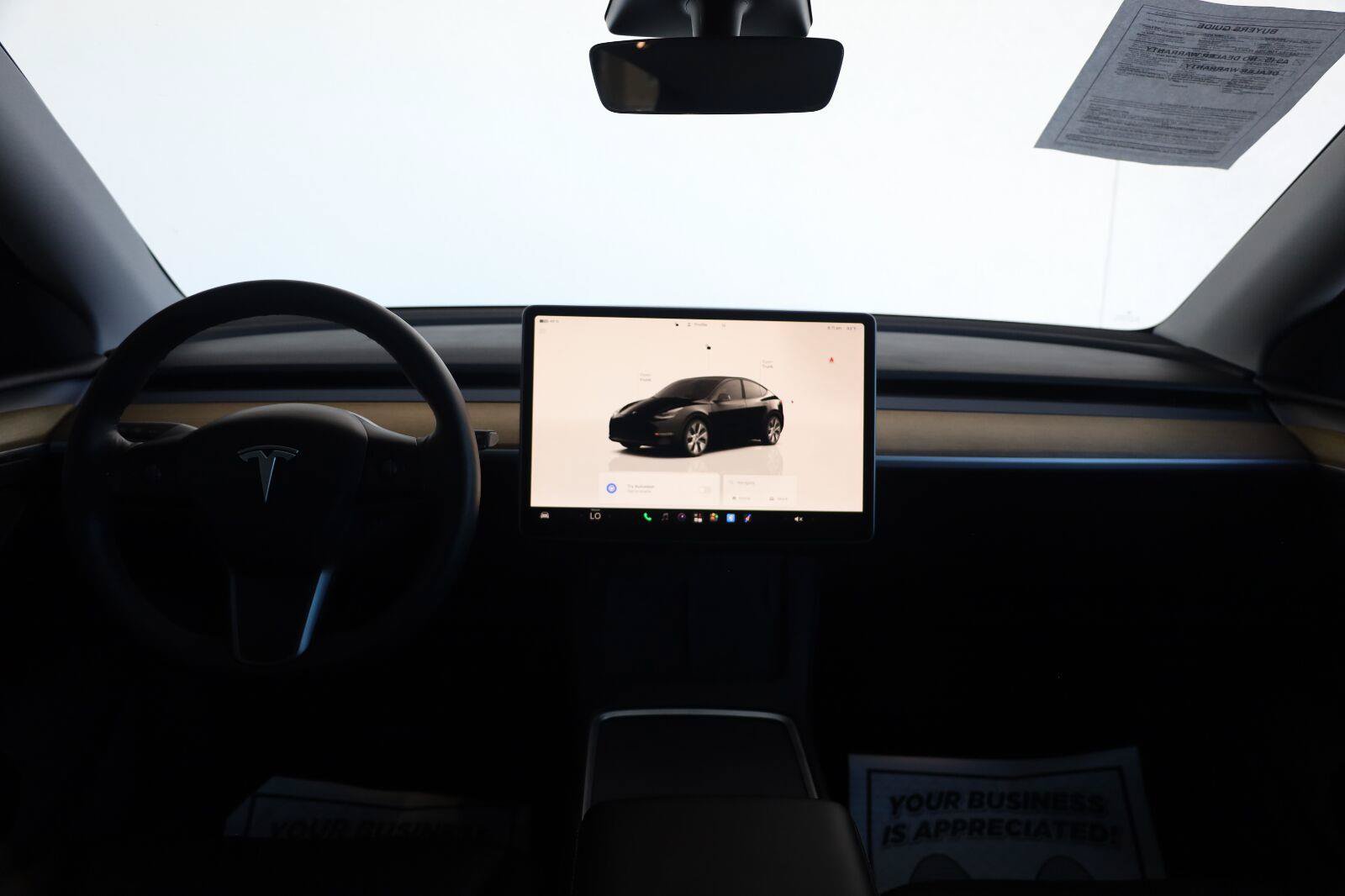 Used 2023 Tesla Model Y Long Range AWD/4WD image 29