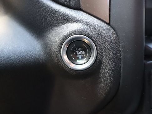 Used 2019 Chevrolet Silverado 1500 High Country AWD/4WD image 15