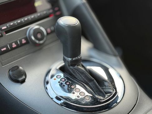 Used 2008 Pontiac Solstice GXP RWD image 25