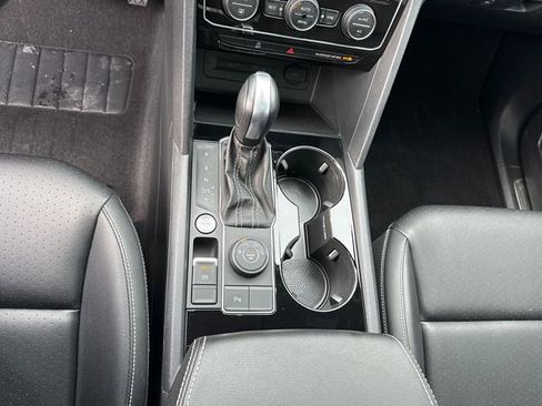Certified 2023 Volkswagen Atlas SEL image 22