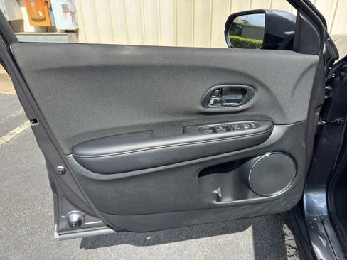 Used 2022 Honda HR-V EX image 36
