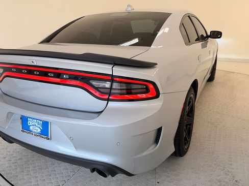 Used 2019 Dodge Charger R/T w/ Blacktop Package image 30