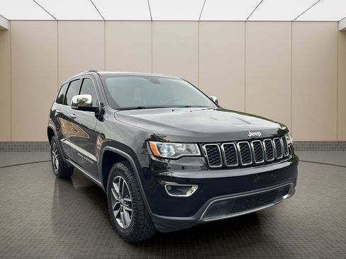 Used 2018 Jeep Grand Cherokee Limited AWD/4WD image 7