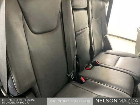 Used 2015 Lexus RX 450h AWD image 28