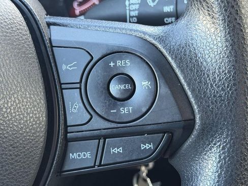 Used 2023 Toyota RAV4 LE image 17