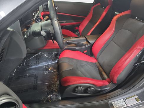 Used 2024 Nissan Z Performance w/ Floor Mat Package RWD image 12