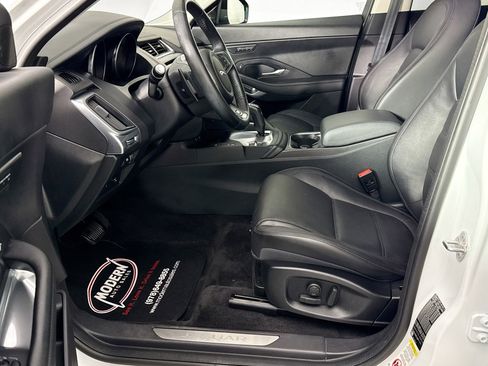 Used 2020 Jaguar E-PACE image 16