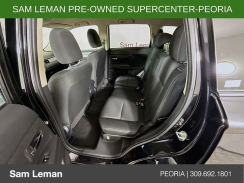 Used 2017 Mitsubishi Outlander SE image 23