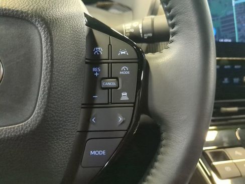 Used 2024 Toyota bZ4X XLE image 27