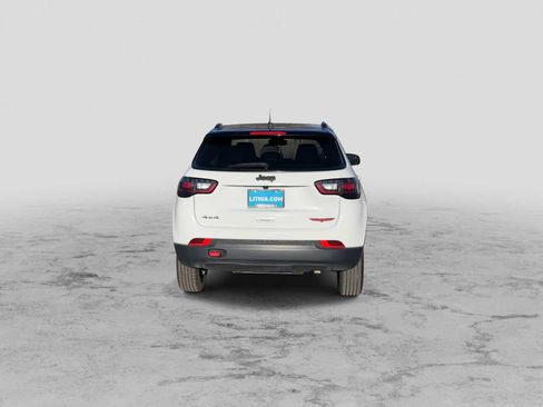 Certified 2022 Jeep Compass Trailhawk w/ Trailhawk Elite Group image 7